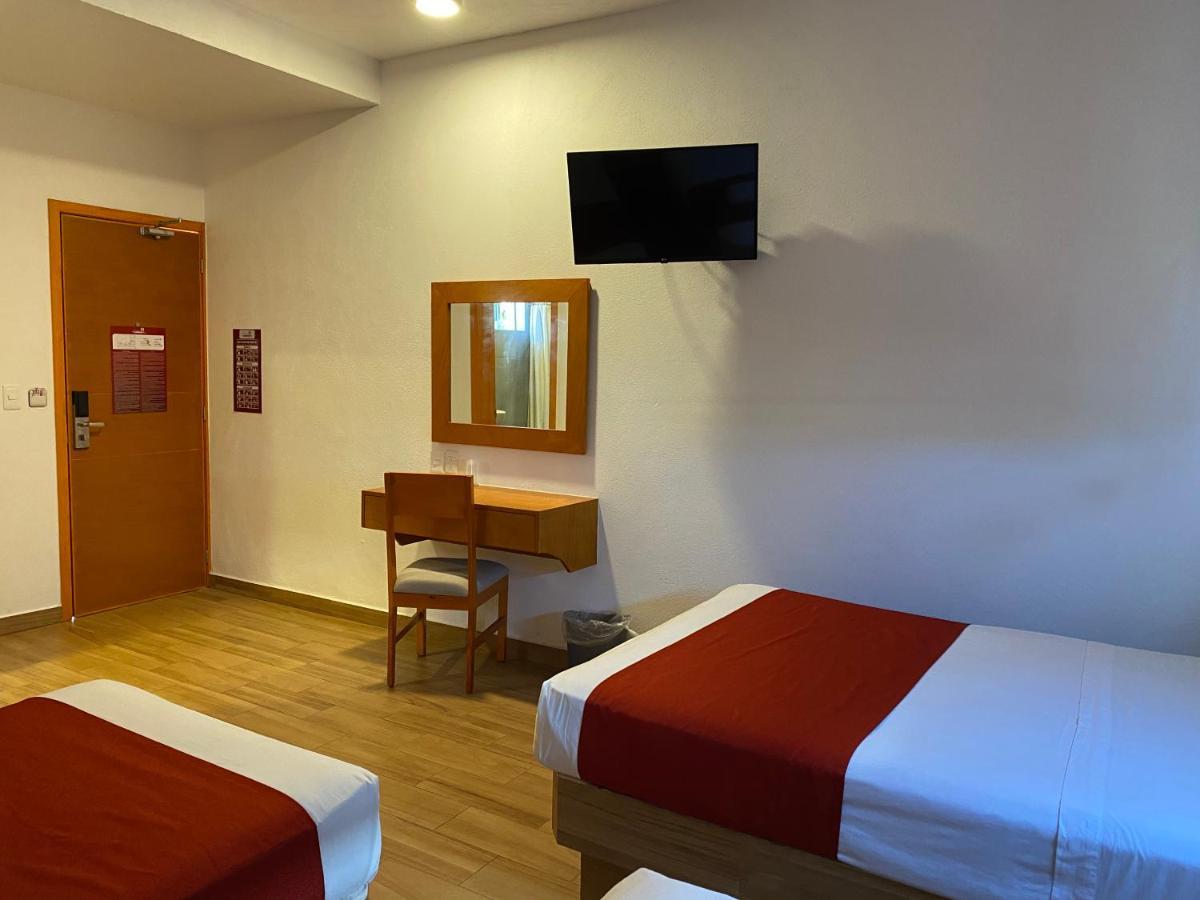 Hotel Lb Manzanillo Exterior photo